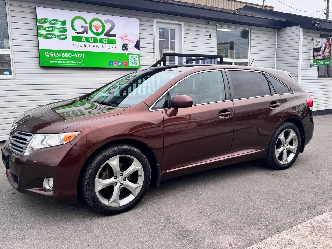 2010 Toyota Venza XLE - Photo #2