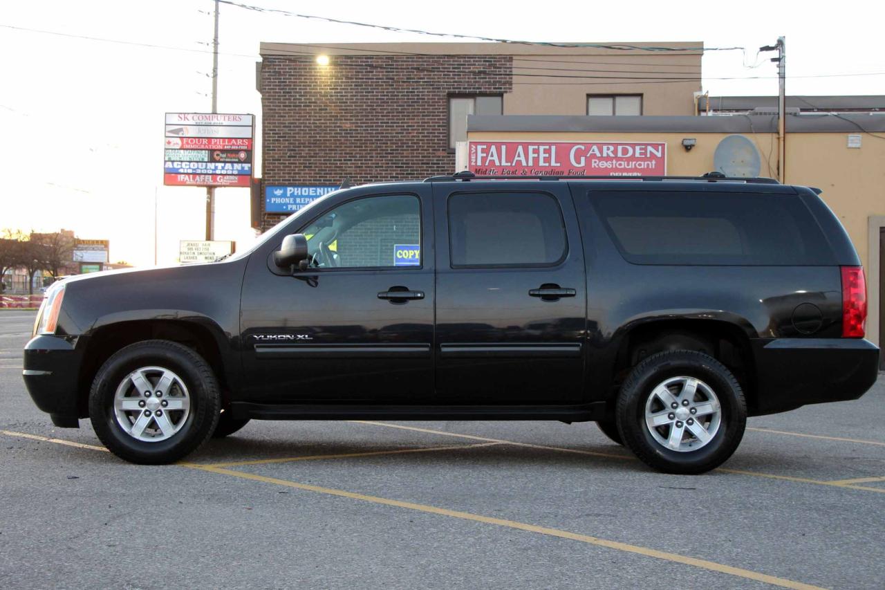 2013 GMC Yukon XL SLE - Photo #4