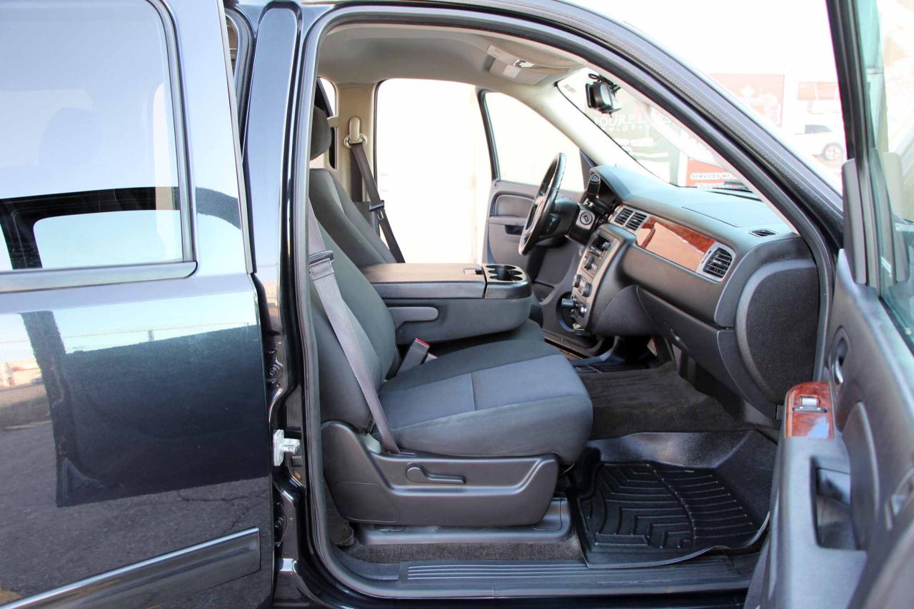2013 GMC Yukon XL SLE - Photo #17