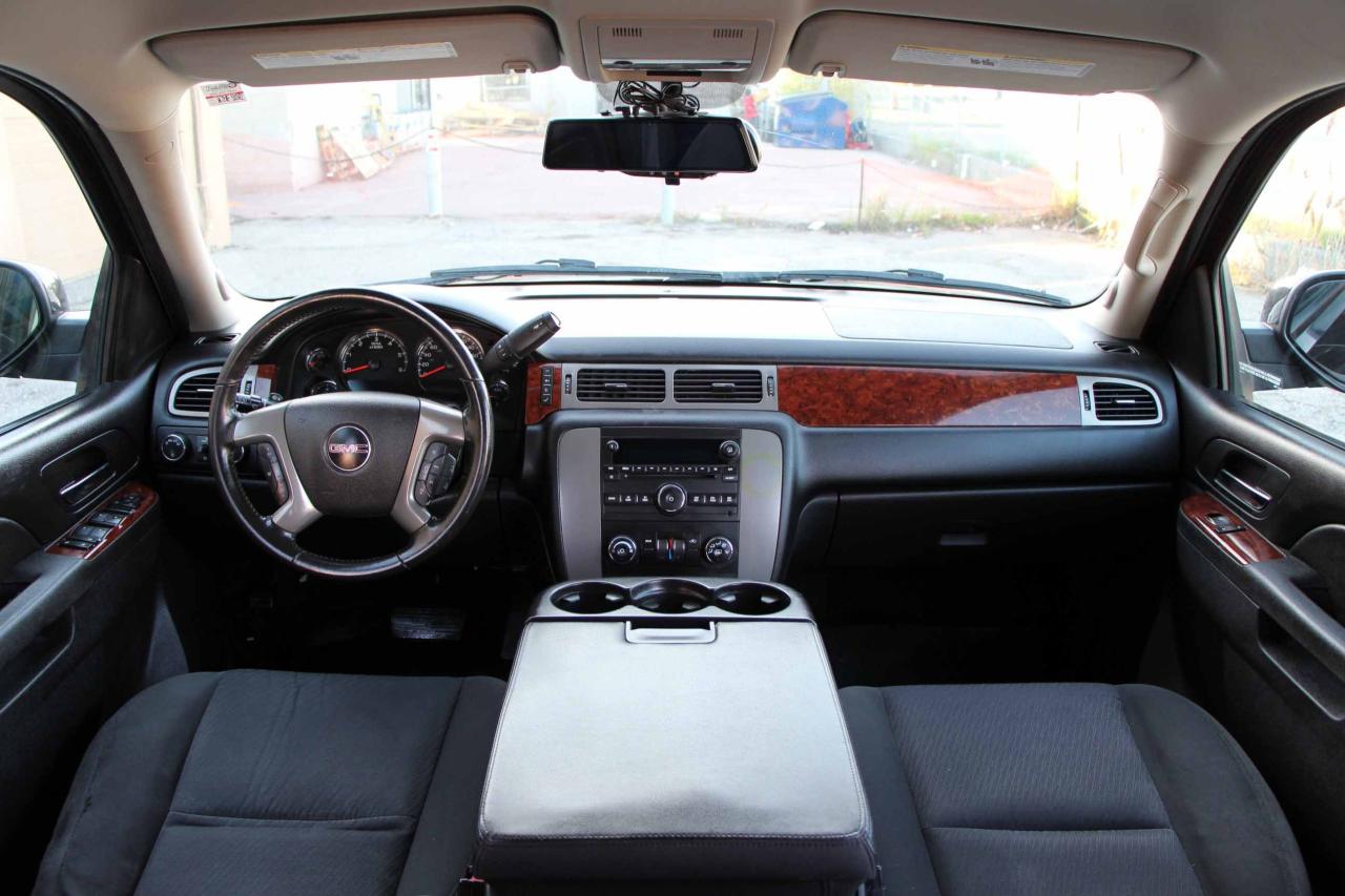 2013 GMC Yukon XL SLE - Photo #21