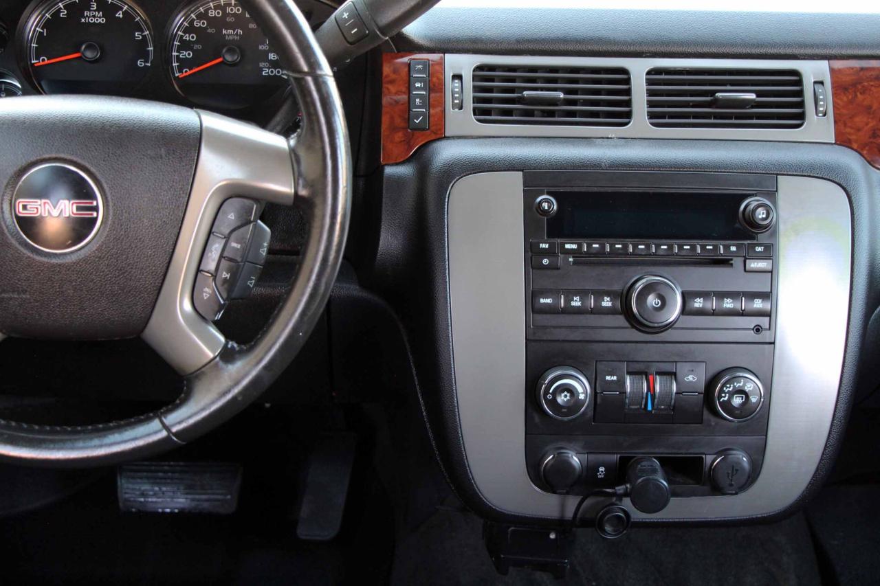 2013 GMC Yukon XL SLE - Photo #24