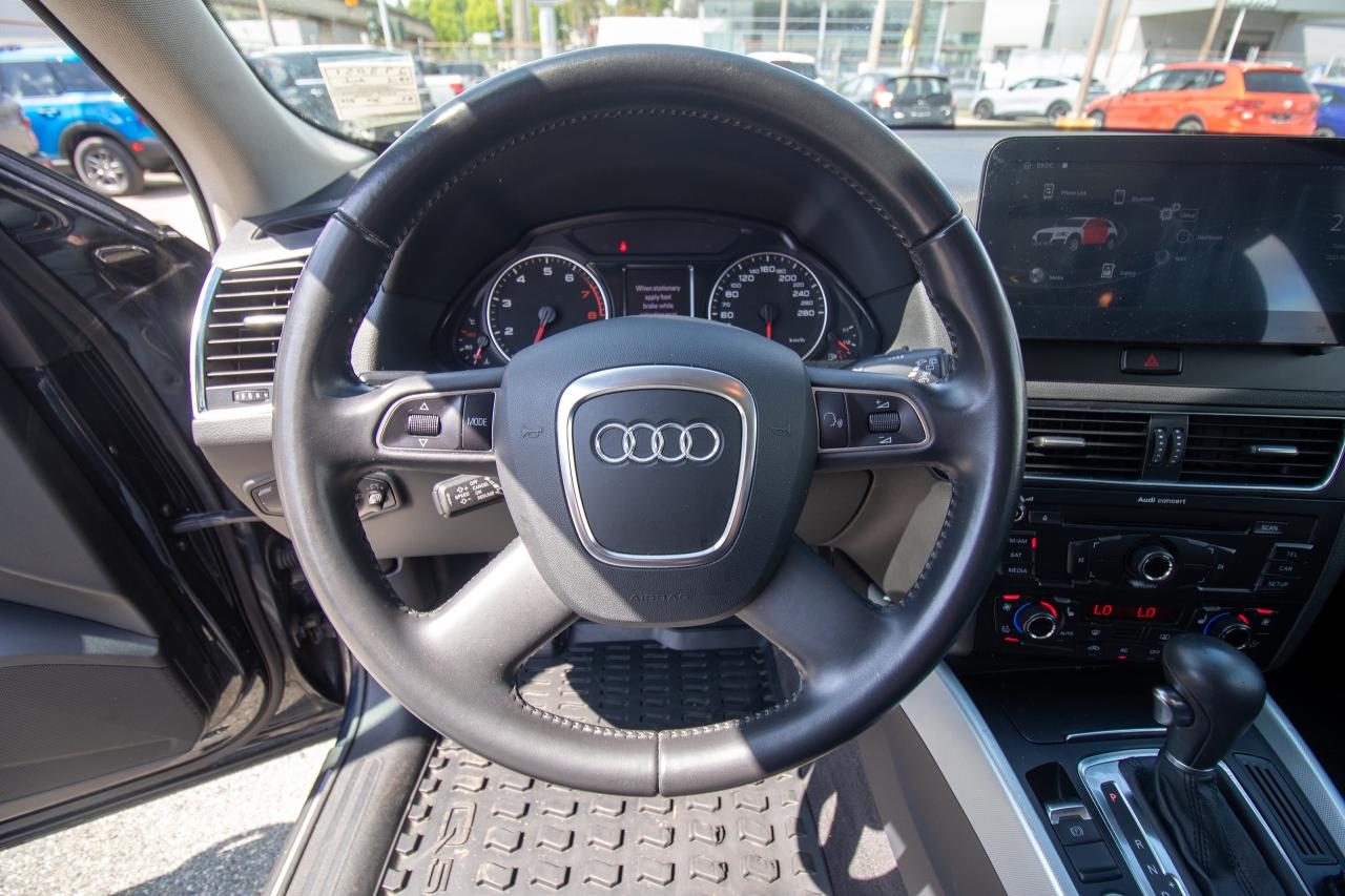 2012 Audi Q5 quattro 4dr 3.2L Premium Photo5