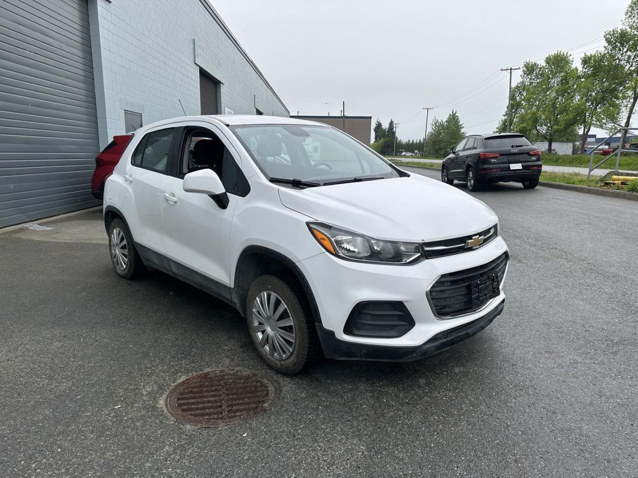 2017 Chevrolet Trax LS AWD - Photo #4