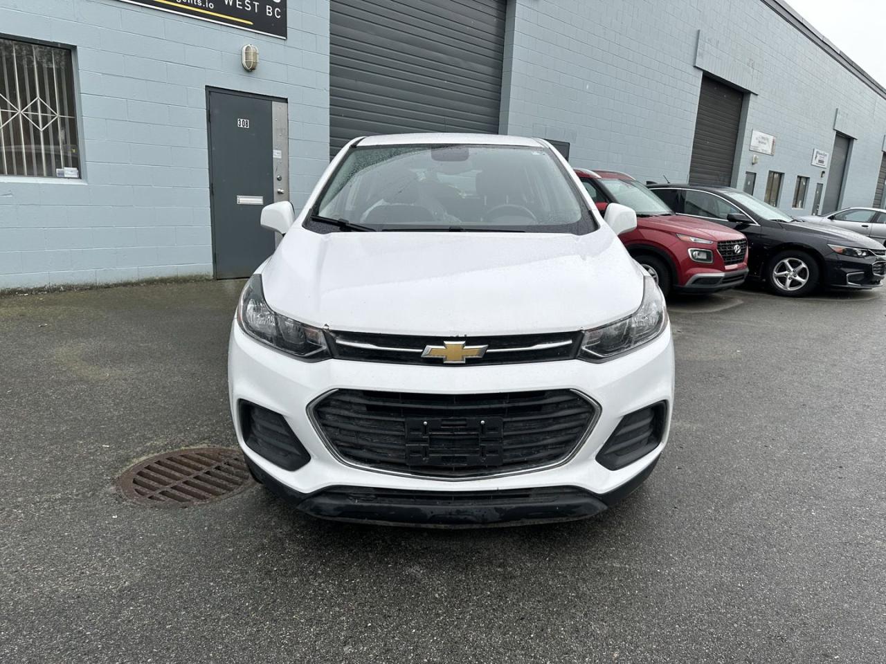 2017 Chevrolet Trax LS AWD - Photo #3
