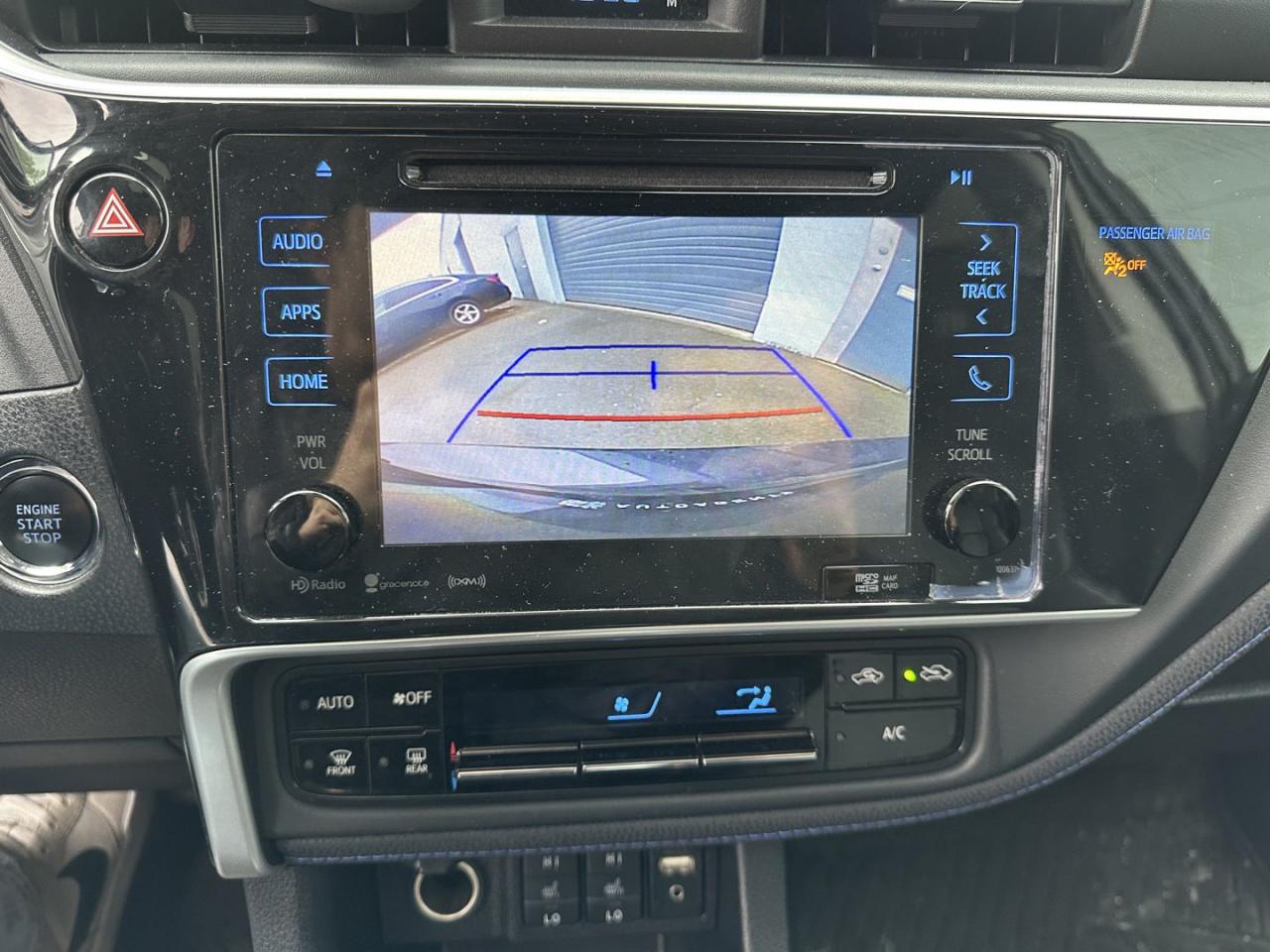2018 Toyota Corolla XLE CVT - Photo #15