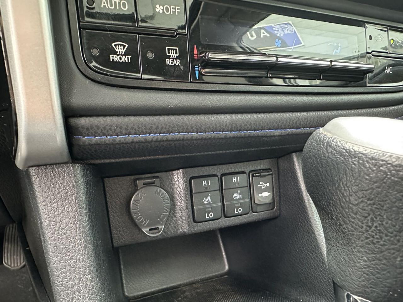 2018 Toyota Corolla XLE CVT - Photo #16