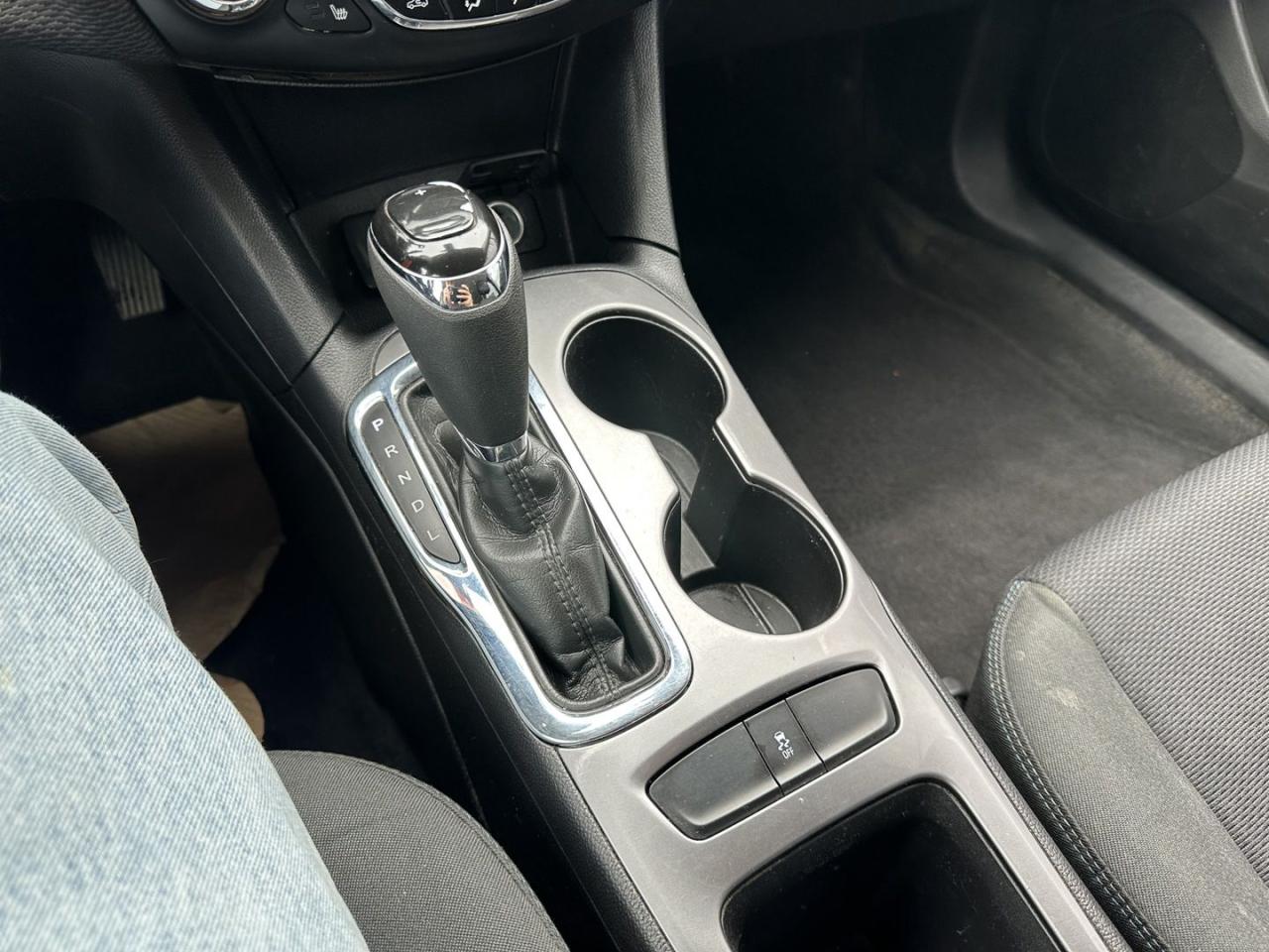 2018 Chevrolet Cruze LT AUTO - Photo #16