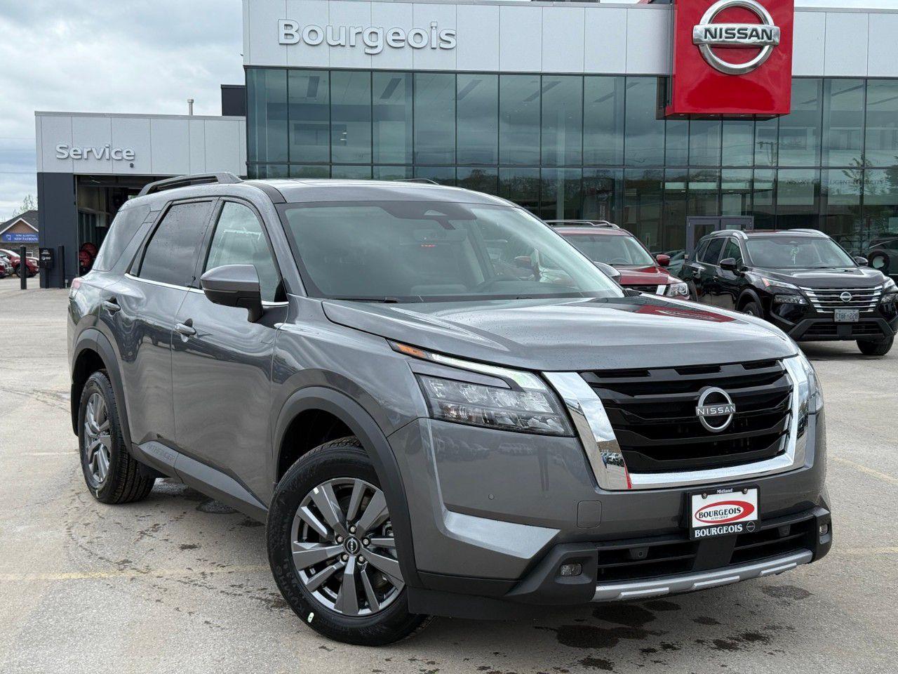 New 2025 Nissan Pathfinder SV 4WD for sale in Midland, ON