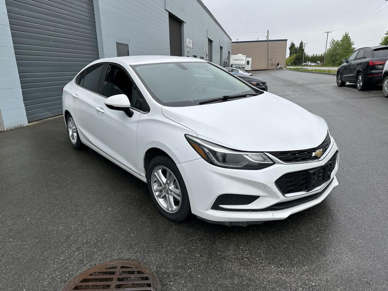 2018 Chevrolet Cruze LT AUTO - Photo #5