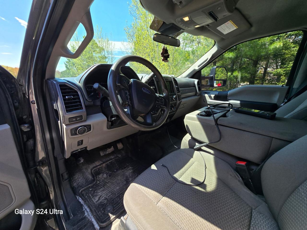 2020 Ford F-550 XL - Photo #6