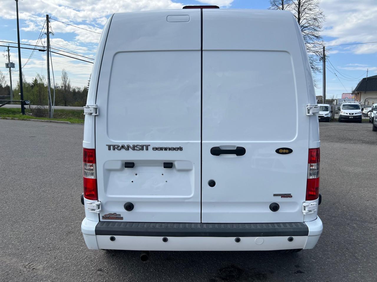 2012 Ford Transit Connect 114.6" XLT w/o rear door glass - Photo #4