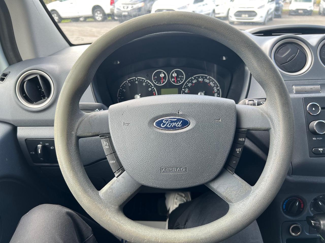 2012 Ford Transit Connect 114.6" XLT w/o rear door glass - Photo #10
