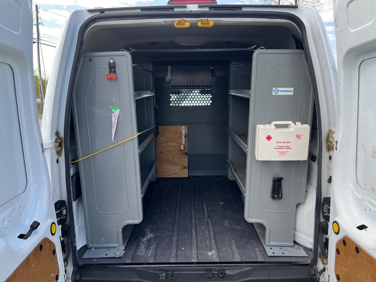2012 Ford Transit Connect 114.6" XLT w/o rear door glass - Photo #16