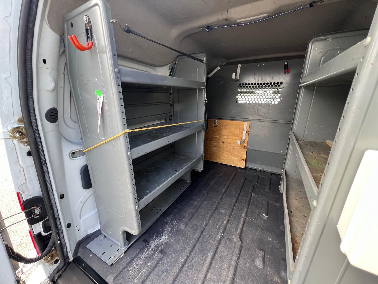 2012 Ford Transit Connect 114.6" XLT w/o rear door glass - Photo #17