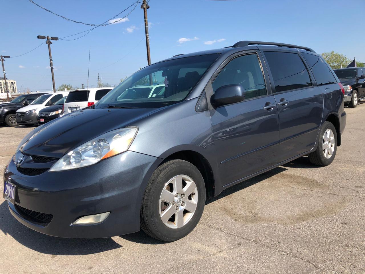 2010 Toyota Sienna LE - Photo #2