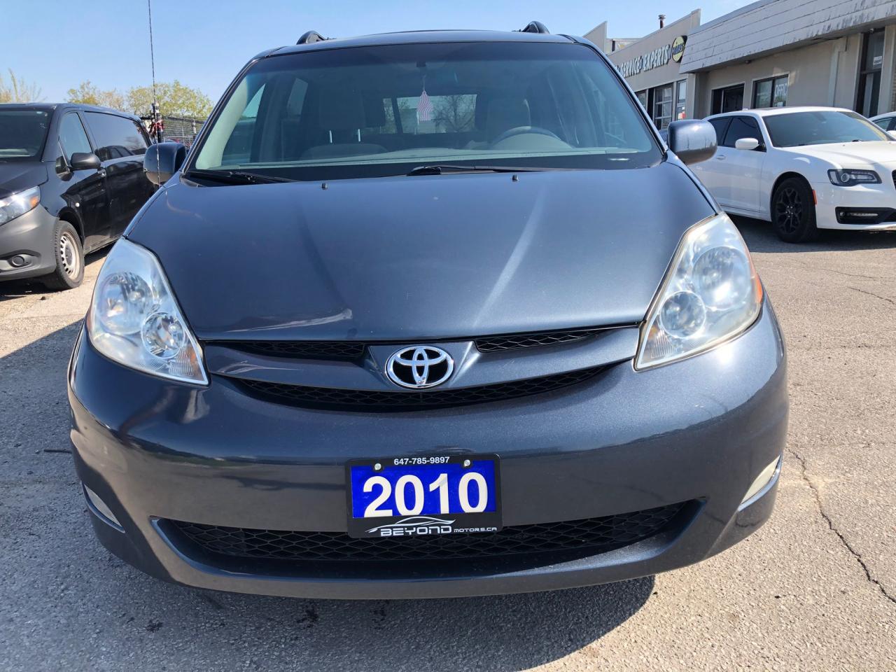 2010 Toyota Sienna LE