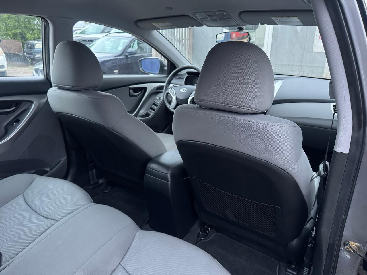 2012 Hyundai Elantra GL - Photo #20