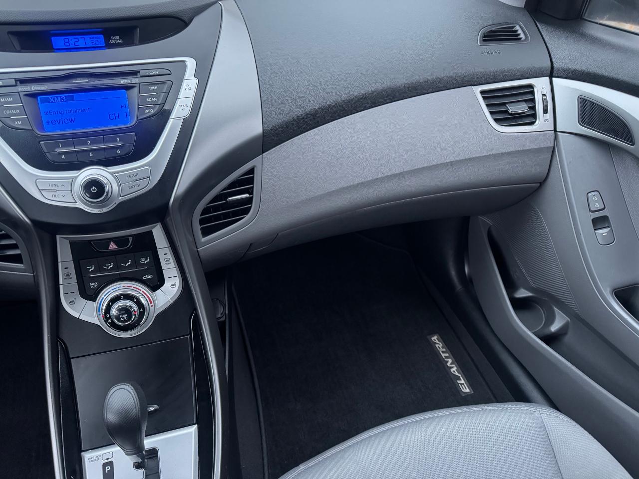 2012 Hyundai Elantra GL - Photo #22