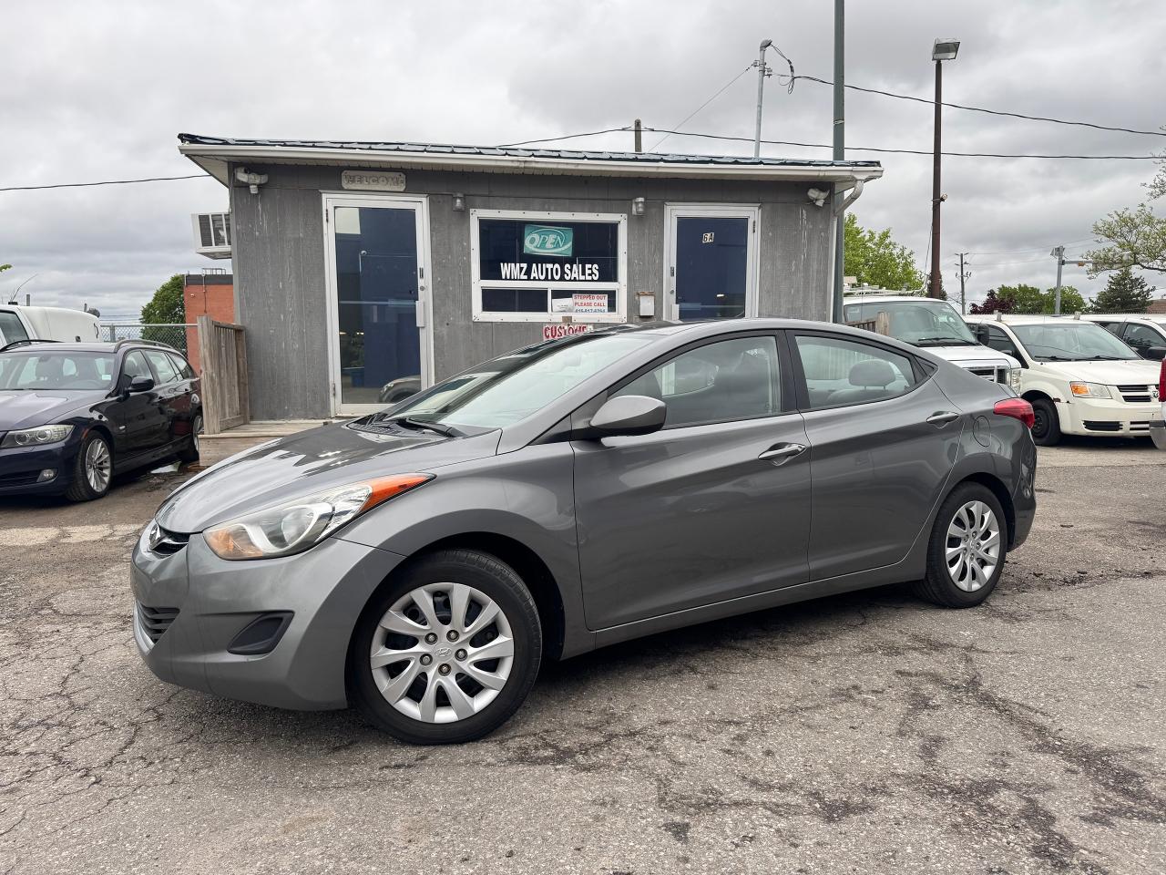 2012 Hyundai Elantra GL Photo3