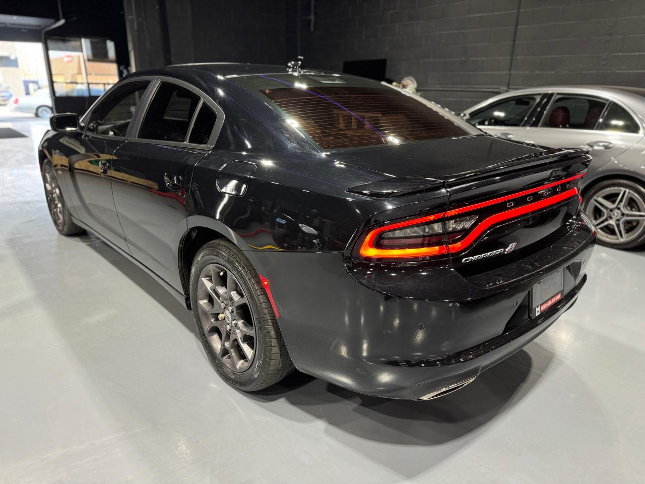 2018 Dodge Charger GT - Photo #7