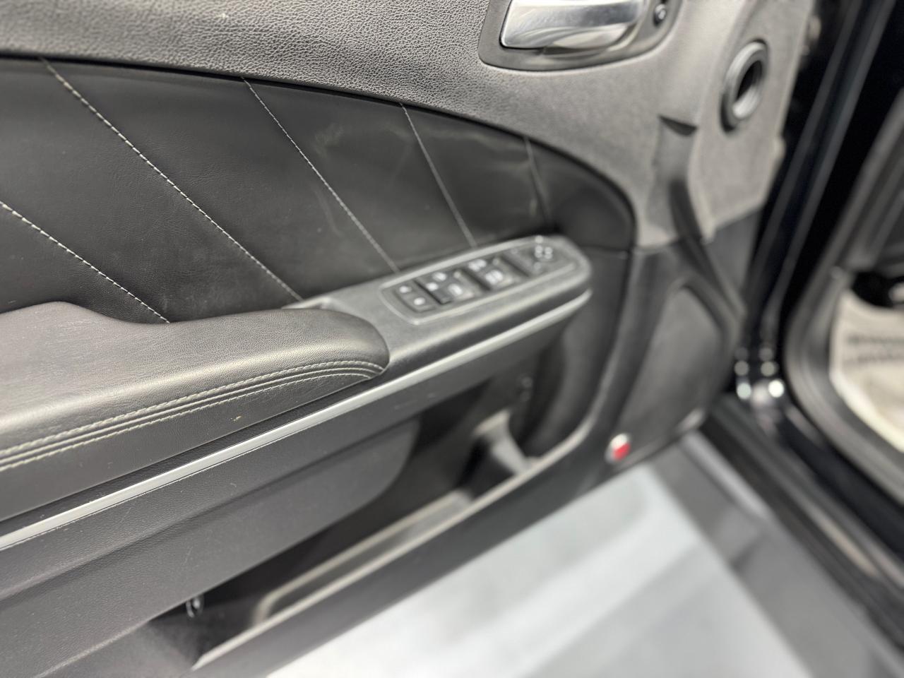 2018 Dodge Charger GT - Photo #11