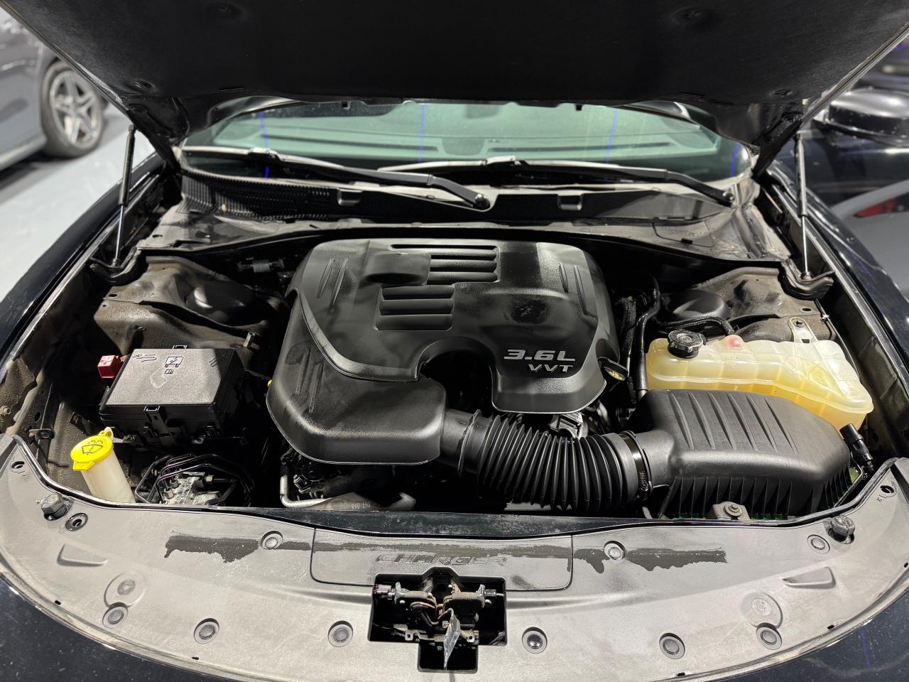 2018 Dodge Charger GT - Photo #15