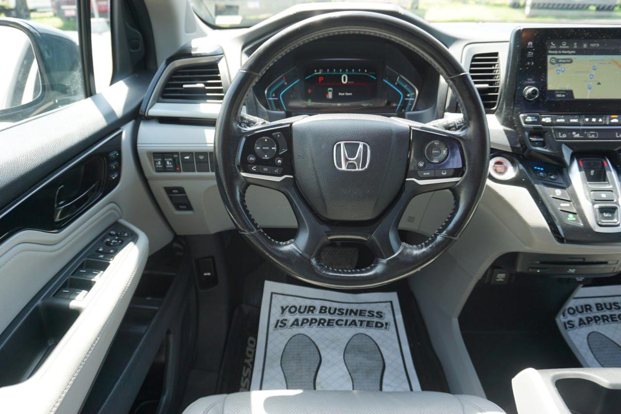 2018 Honda Odyssey TOURING CERTIFIED *8 SEATS*26 HONDA SERVICE* NAV CAMERA BLUETOOTH DVD SUNROOF LEATHER HEATED SEATS CRUISE ALLOYS - Photo #11