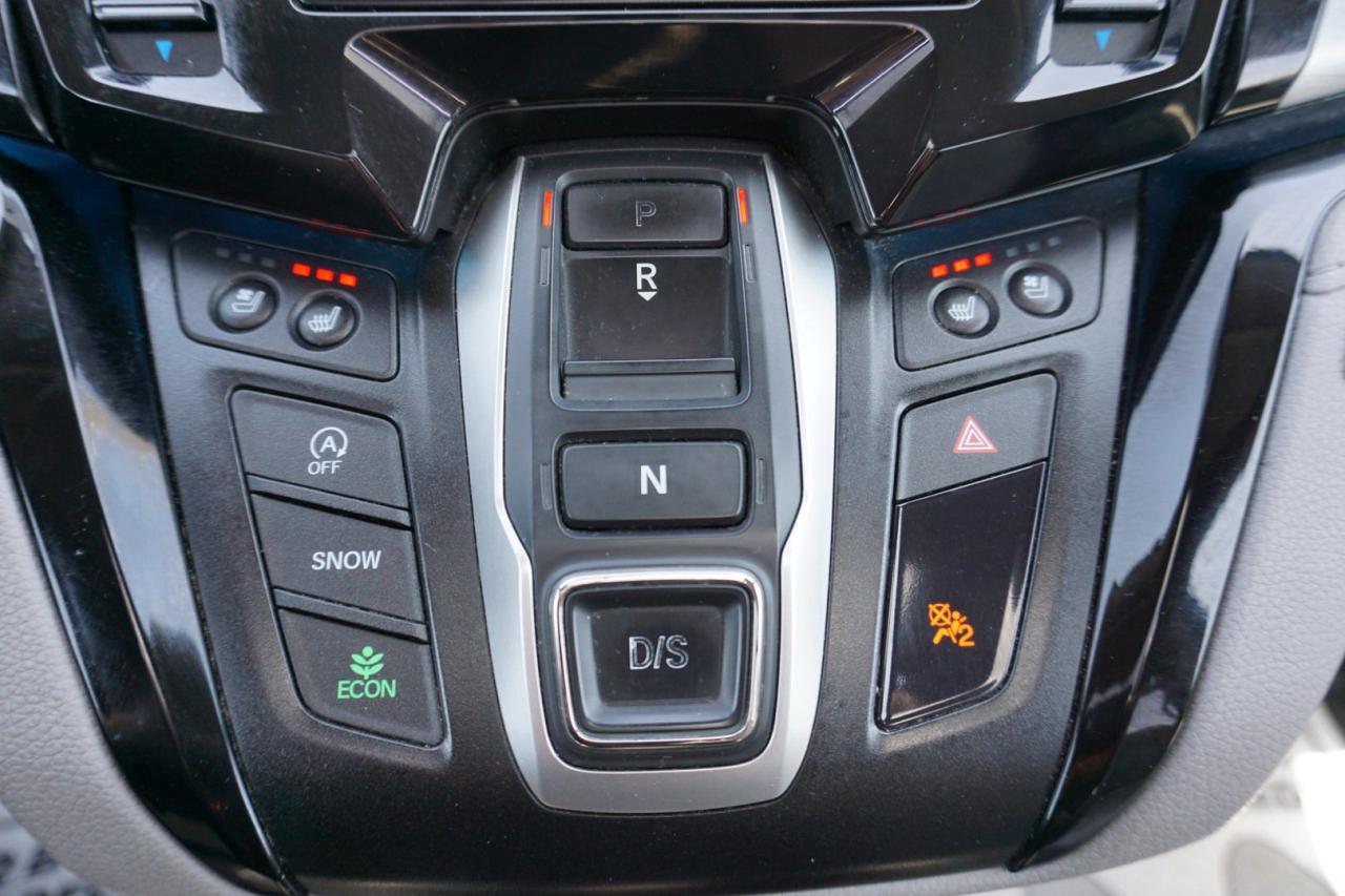 2018 Honda Odyssey TOURING CERTIFIED *8 SEATS*26 HONDA SERVICE* NAV CAMERA BLUETOOTH DVD SUNROOF LEATHER HEATED SEATS CRUISE ALLOYS - Photo #23