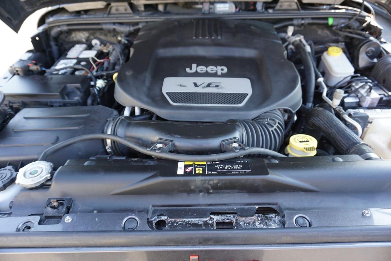 2017 Jeep Wrangler V6 UNLIMITED SAHARA 75th-ANNIVERSARY 4WD CERTIFIED *1 OWNER*FREE ACCIDENT* NAV BLUETOOTH HEATED LEATHER CRUISE ALLOYS - Photo #37