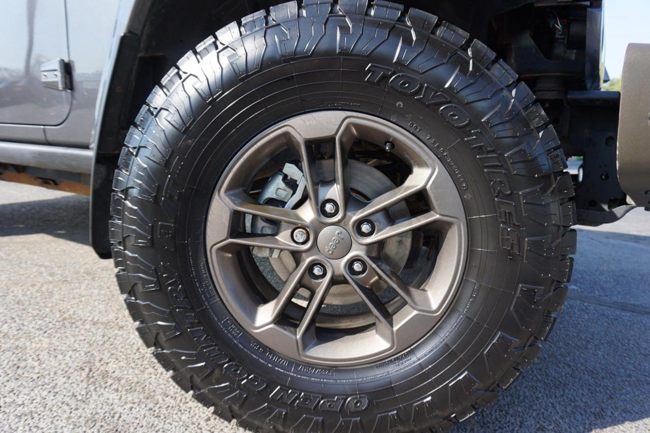 2017 Jeep Wrangler V6 UNLIMITED SAHARA 75th-ANNIVERSARY 4WD CERTIFIED *1 OWNER*FREE ACCIDENT* NAV BLUETOOTH HEATED LEATHER CRUISE ALLOYS - Photo #38