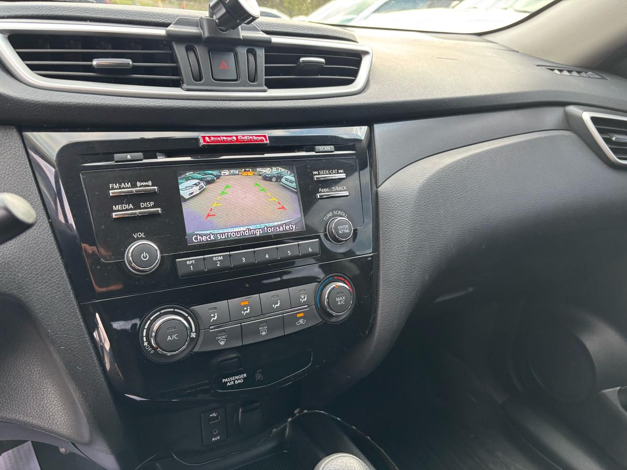 2015 Nissan Rogue S - Photo #14