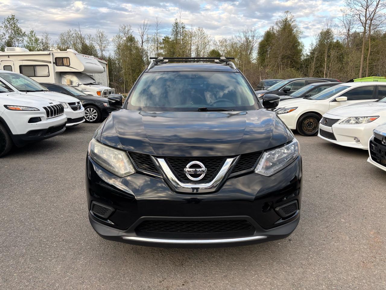 2015 Nissan Rogue S - Photo #3