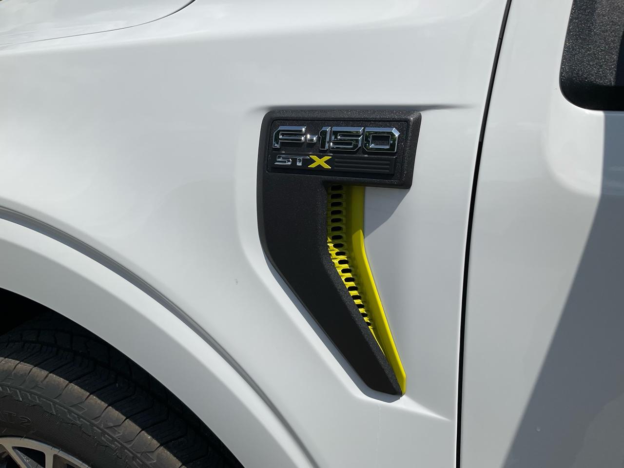 2025 Ford F-150 STX Photo5