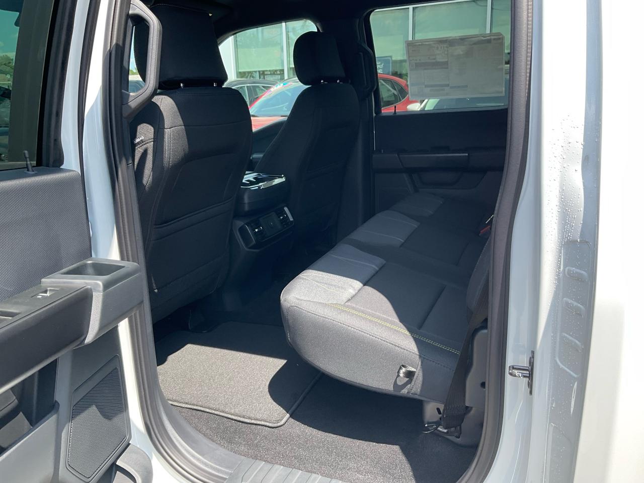2025 Ford F-150 STX Photo5