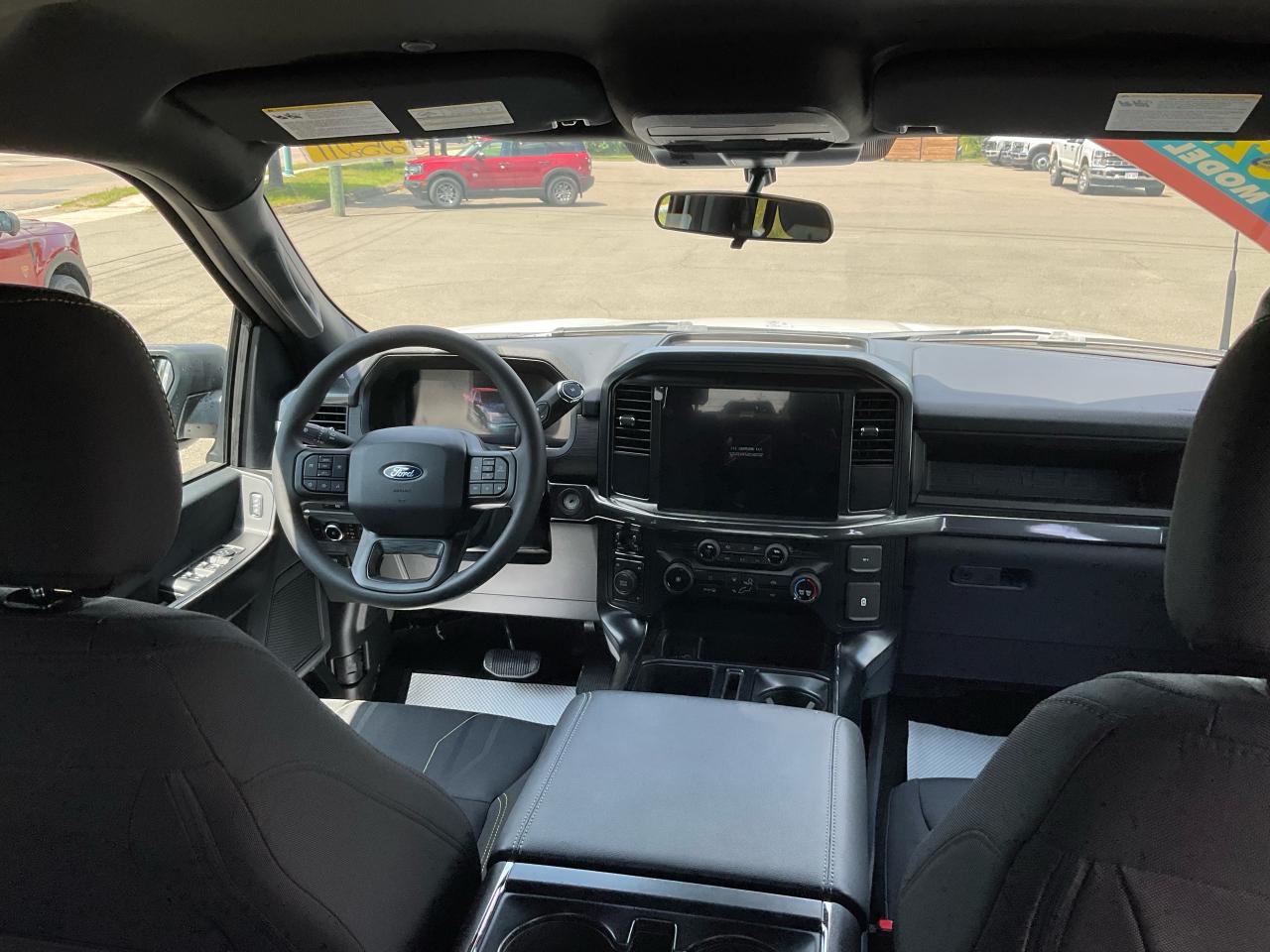 2025 Ford F-150 STX Photo5