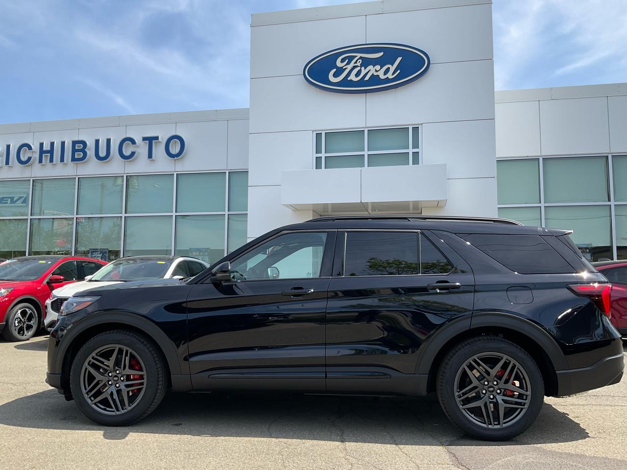 2025 Ford Explorer ST 4WD Photo3