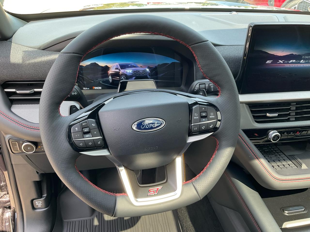 2025 Ford Explorer ST 4WD Photo5