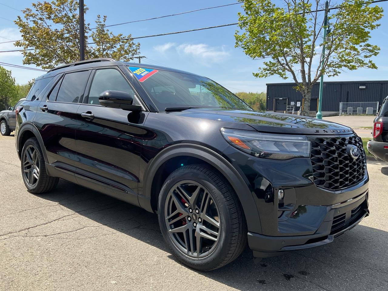 2025 Ford Explorer ST 4WD Photo5