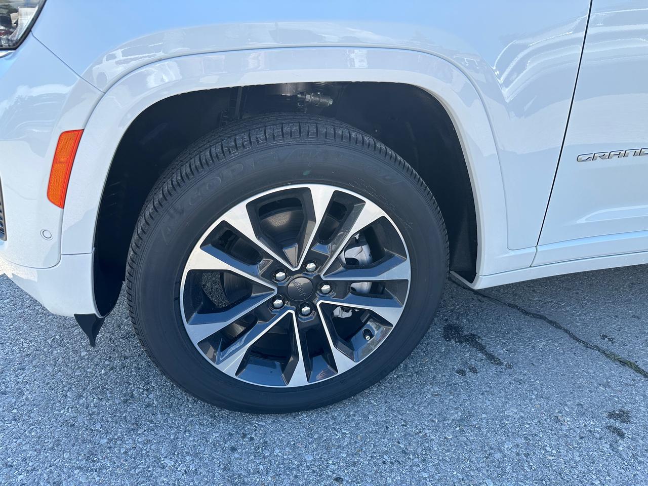 2025 Jeep Grand Cherokee L Overland Photo