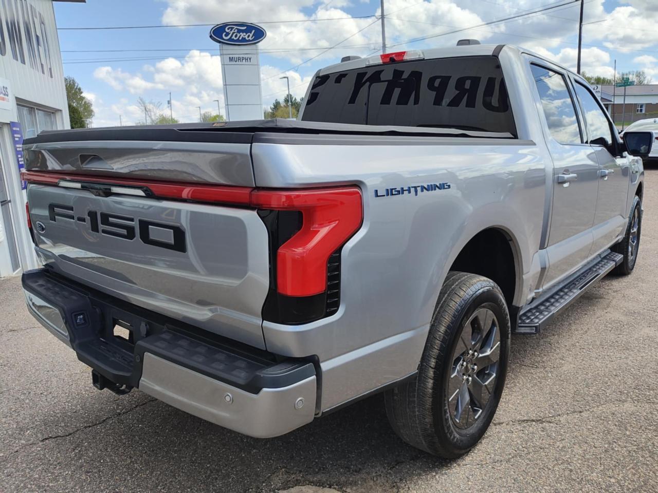 2023 Ford F-150 Lightning Lariat
