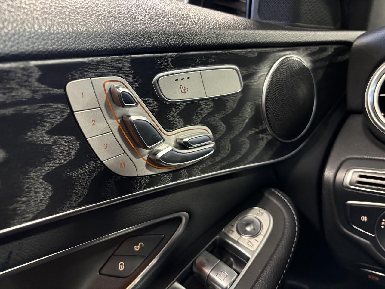 2020 Mercedes-Benz C-Class C300|4MATIC|AMGNIGHTPKG|NAV|WOOD|LEATHER|SUNROOF|+ - Photo #16