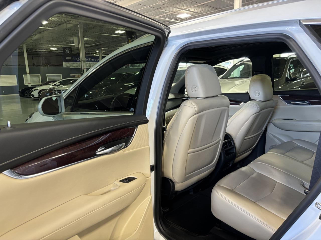 2017 Cadillac XT5 Luxury AWD|NAV|CREAMLEATHER|WOOD|BOSE|PANORAMIC|++ - Photo #8