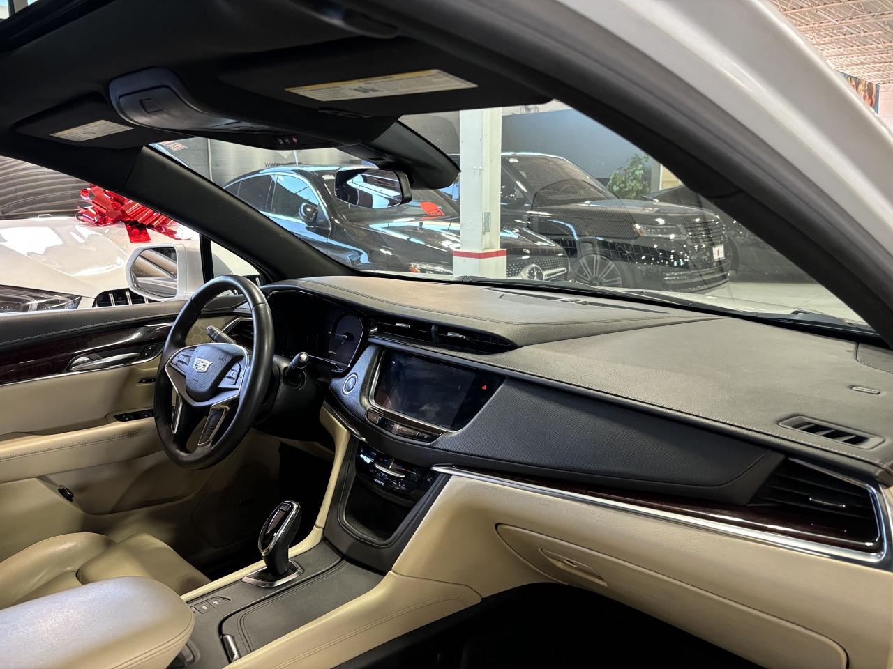 2017 Cadillac XT5 Luxury AWD|NAV|CREAMLEATHER|WOOD|BOSE|PANORAMIC|++ - Photo #13
