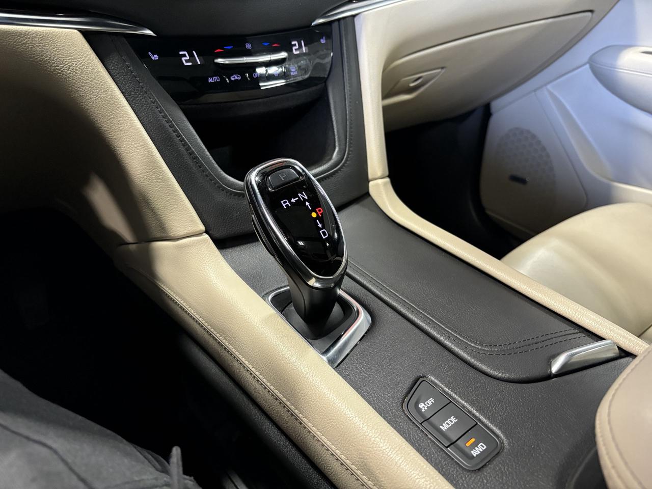 2017 Cadillac XT5 Luxury AWD|NAV|CREAMLEATHER|WOOD|BOSE|PANORAMIC|++ - Photo #35