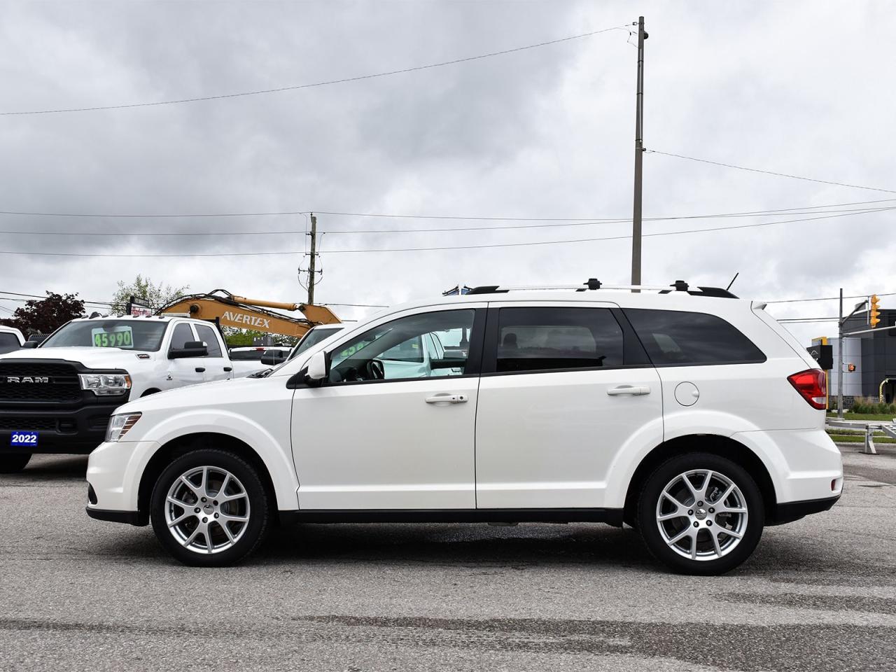 2016 Dodge Journey Limited ~Heated Seats + Wheel ~Bluetooth ~Sunroof Photo3