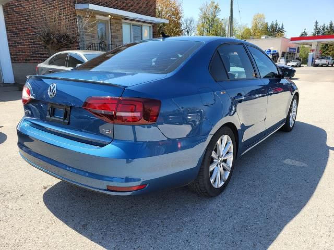 2016 Volkswagen Jetta SPORT Photo23