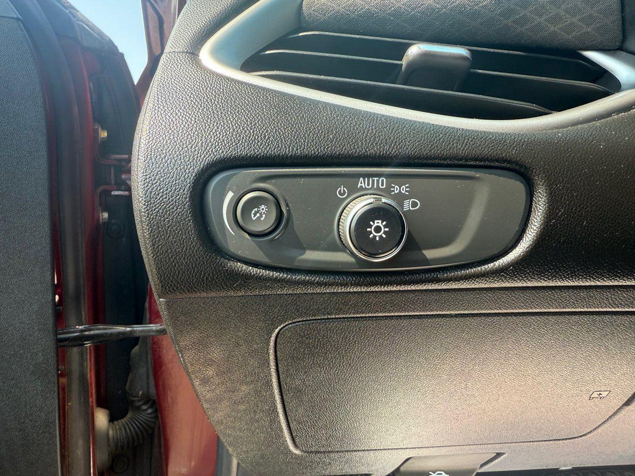 2016 Chevrolet Malibu LS Photo