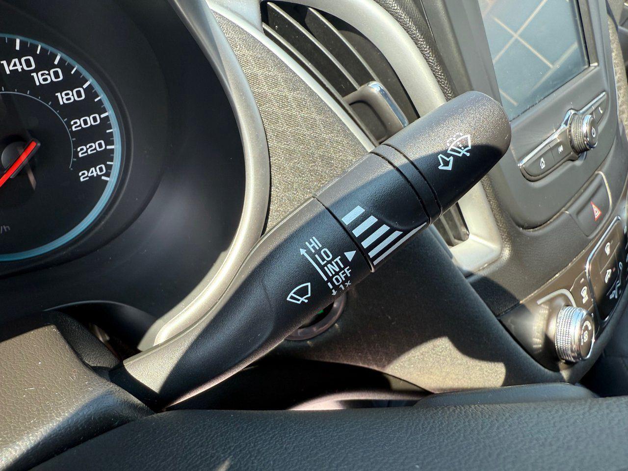 2016 Chevrolet Malibu LS Photo