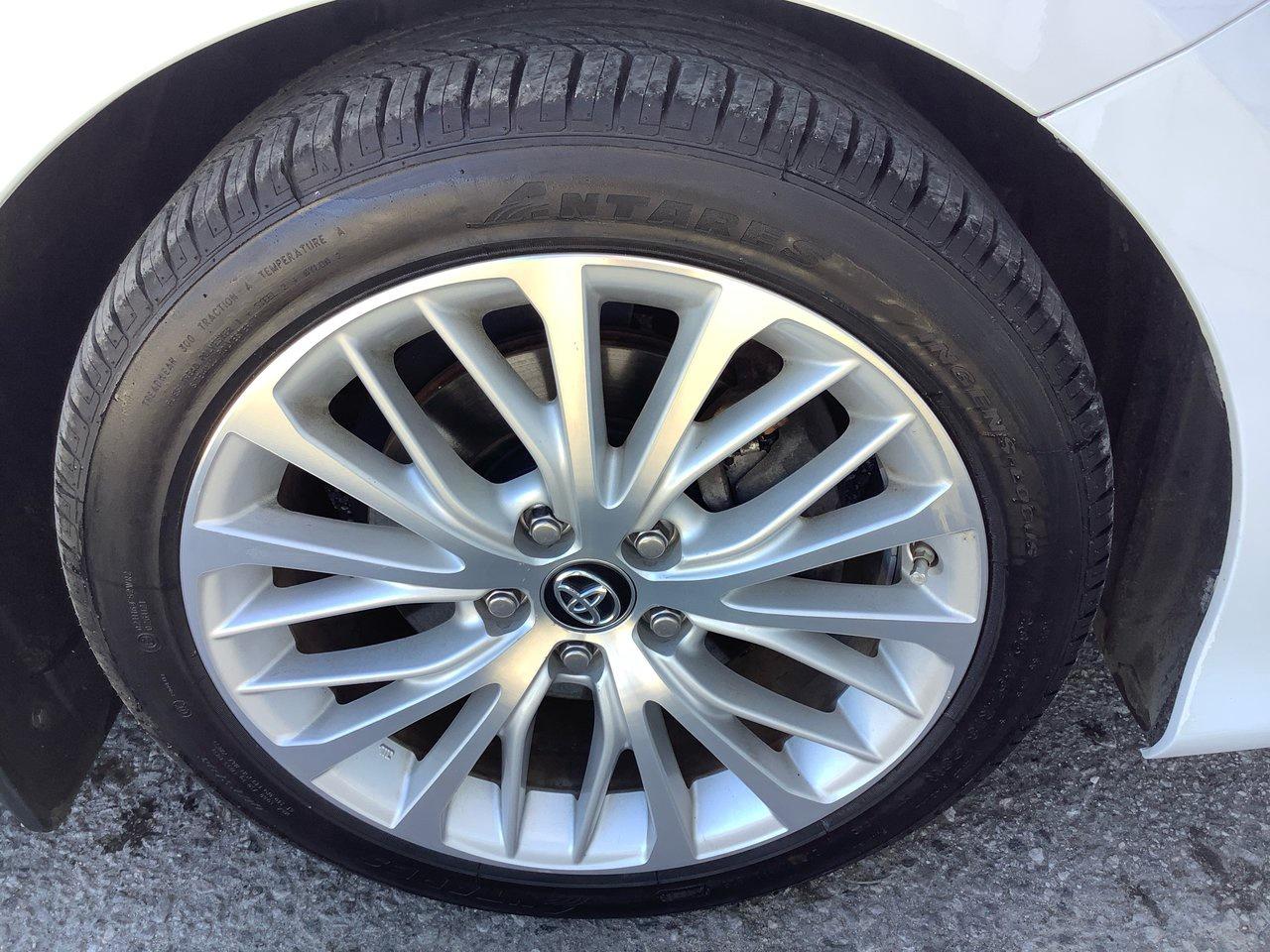 2018 Toyota Camry XSE Photo