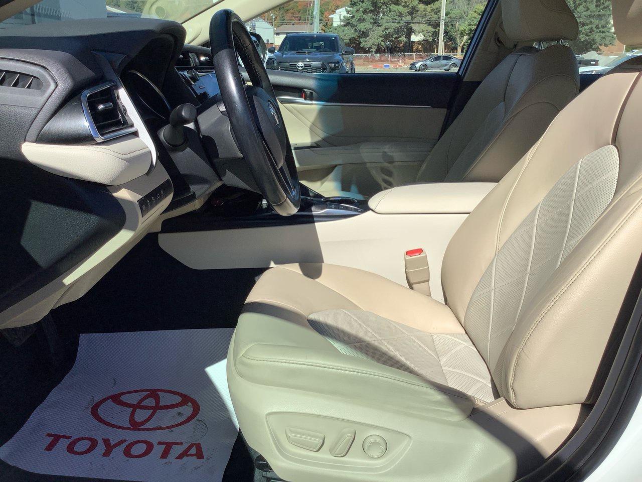 2018 Toyota Camry XSE Photo